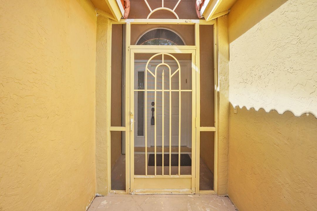 Active With Contract: $529,000 (3 beds, 2 baths, 1798 Square Feet)