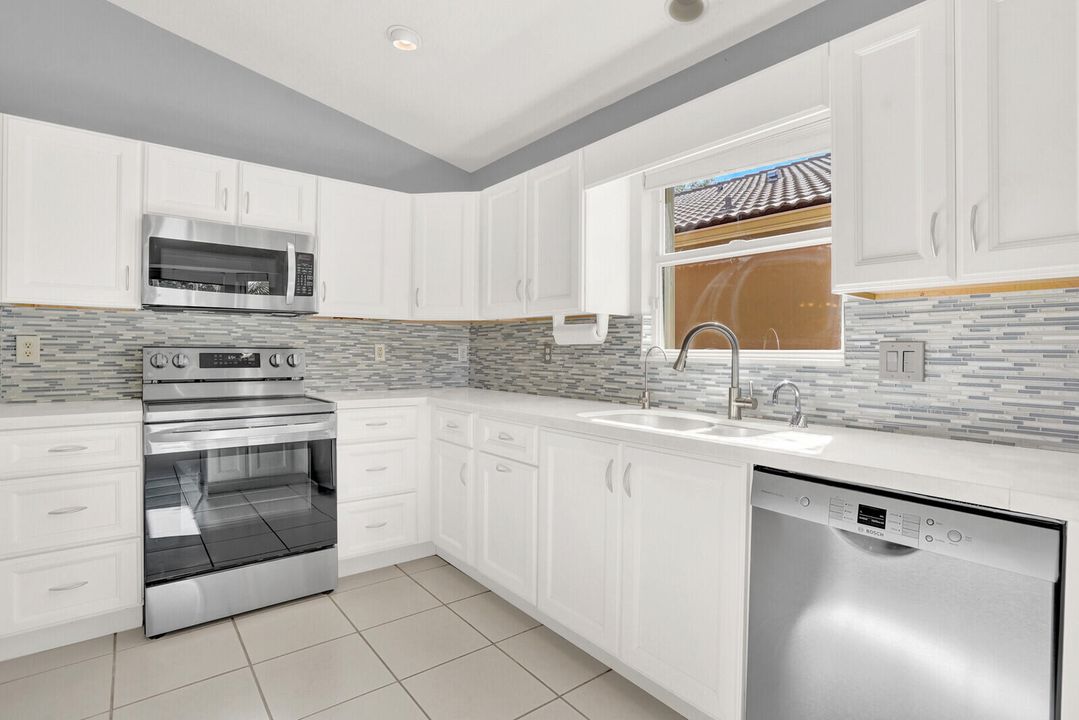 Active With Contract: $529,000 (3 beds, 2 baths, 1798 Square Feet)