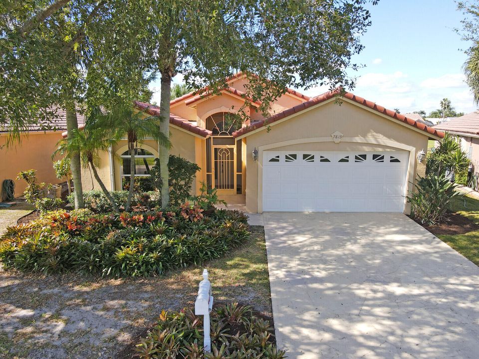 Active With Contract: $529,000 (3 beds, 2 baths, 1798 Square Feet)