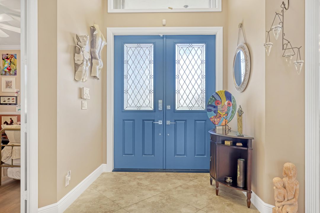 For Sale: $889,999 (4 beds, 2 baths, 2870 Square Feet)