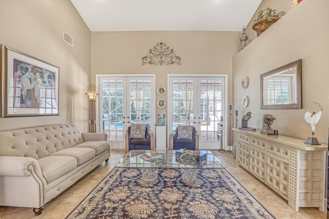 For Sale: $889,999 (4 beds, 2 baths, 2870 Square Feet)