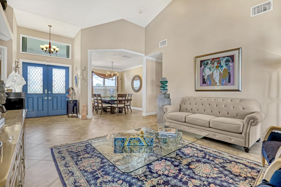 For Sale: $889,999 (4 beds, 2 baths, 2870 Square Feet)