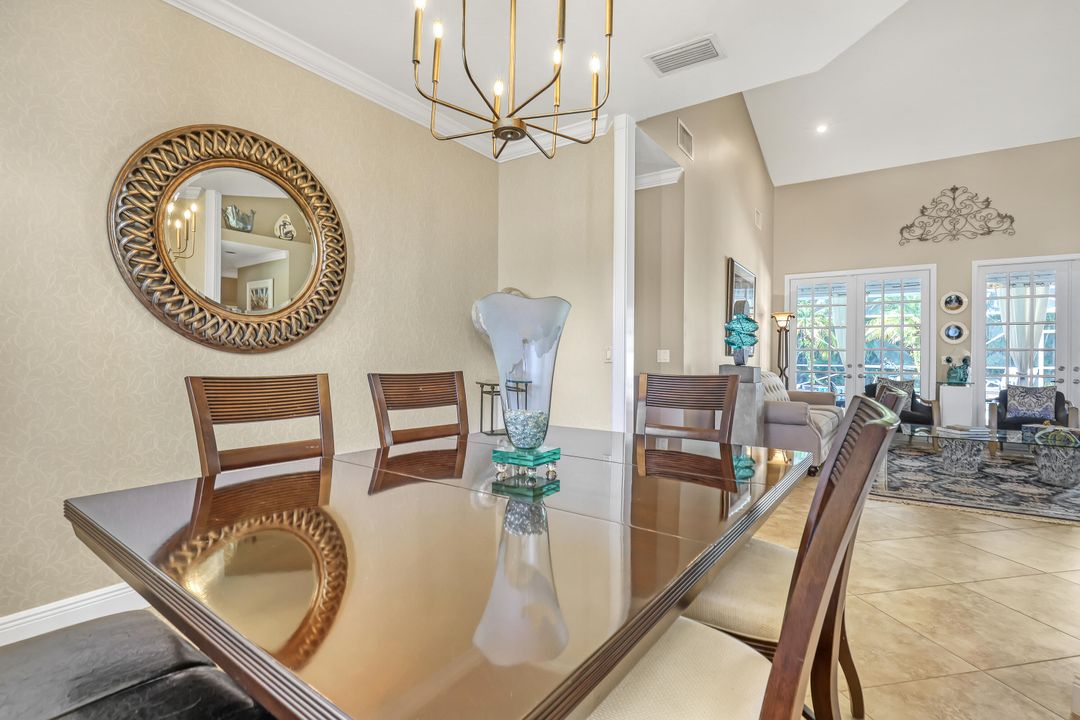 For Sale: $889,999 (4 beds, 2 baths, 2870 Square Feet)