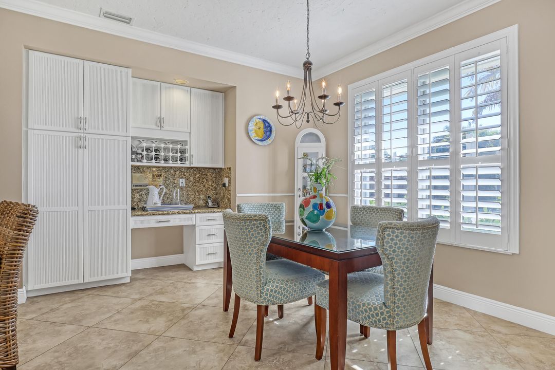 For Sale: $889,999 (4 beds, 2 baths, 2870 Square Feet)