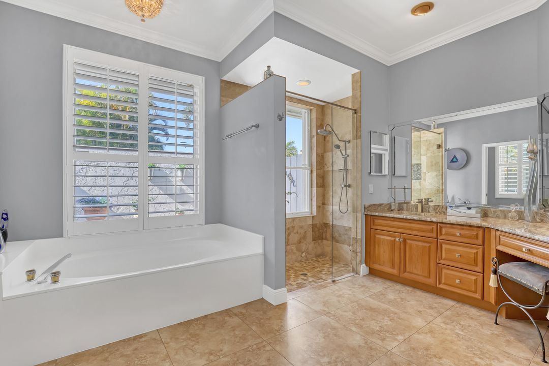 For Sale: $889,999 (4 beds, 2 baths, 2870 Square Feet)