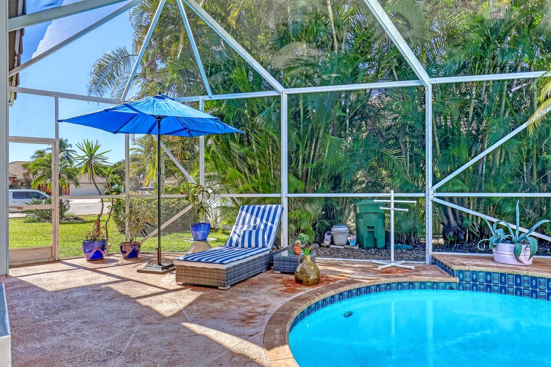 For Sale: $889,999 (4 beds, 2 baths, 2870 Square Feet)