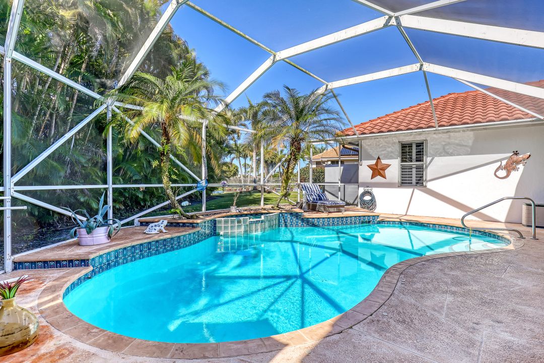 For Sale: $889,999 (4 beds, 2 baths, 2870 Square Feet)