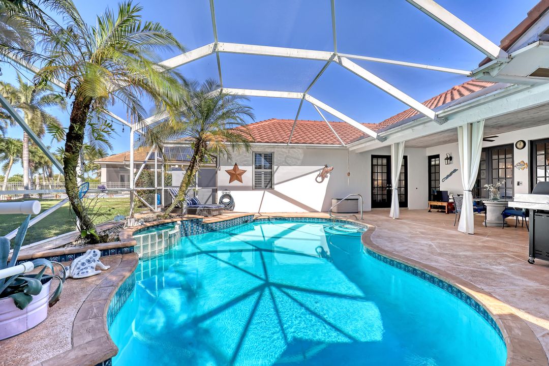 For Sale: $889,999 (4 beds, 2 baths, 2870 Square Feet)