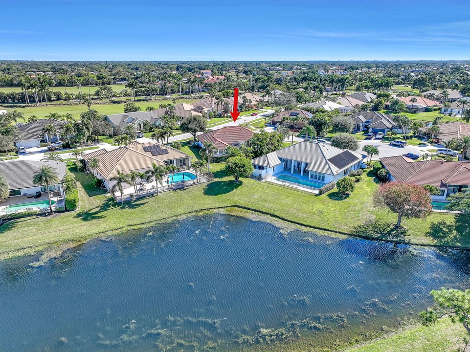 For Sale: $889,999 (4 beds, 2 baths, 2870 Square Feet)