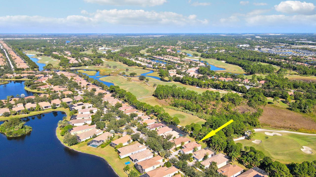 Под контрактом: $489,900 (2 спален, 2 ванн, 1876 Квадратных фут)