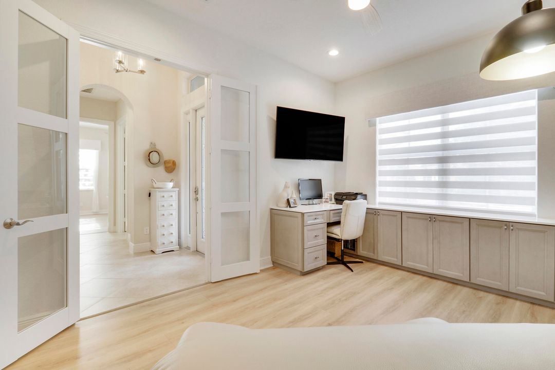 Под контрактом: $489,900 (2 спален, 2 ванн, 1876 Квадратных фут)