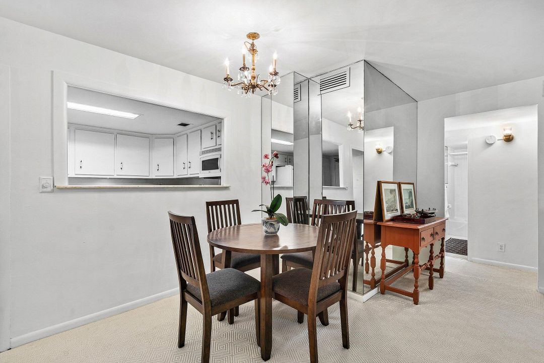 For Sale: $1,500,000 (2 beds, 2 baths, 953 Square Feet)