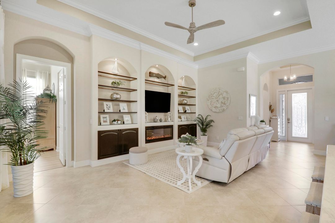 Под контрактом: $489,900 (2 спален, 2 ванн, 1876 Квадратных фут)