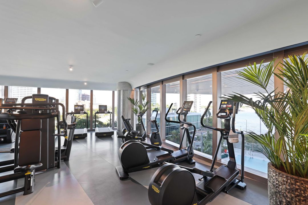 En Venta: $13,795,000 (4 camas, 5 baños, 4436 Pies cuadrados)