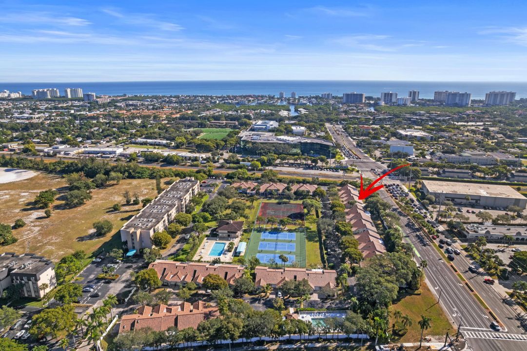 For Sale: $369,000 (2 beds, 2 baths, 1611 Square Feet)