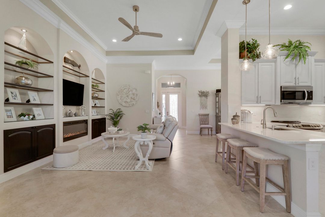 Под контрактом: $489,900 (2 спален, 2 ванн, 1876 Квадратных фут)