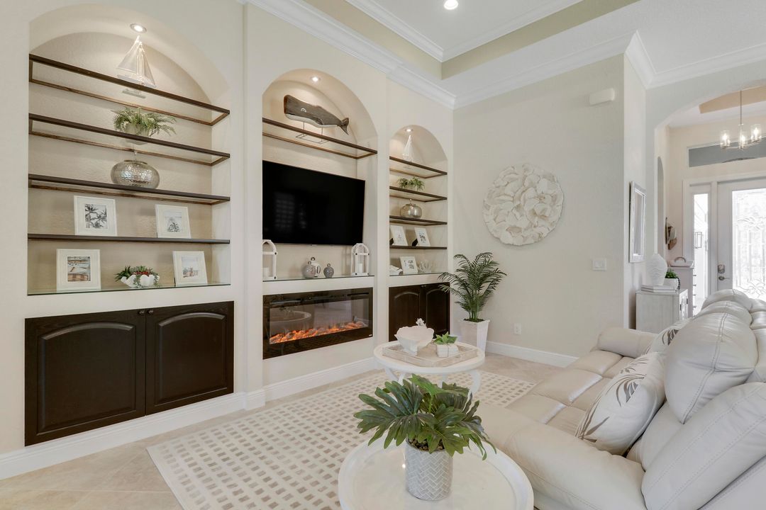 Под контрактом: $489,900 (2 спален, 2 ванн, 1876 Квадратных фут)