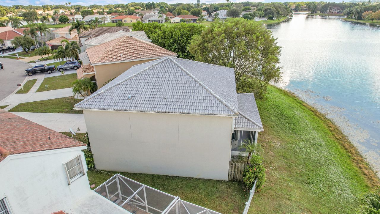 For Rent: $4,200 (4 beds, 2 baths, 2553 Square Feet)