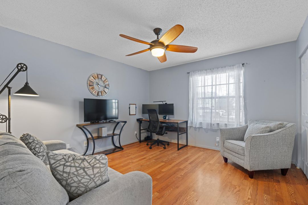 For Sale: $369,000 (2 beds, 2 baths, 1611 Square Feet)