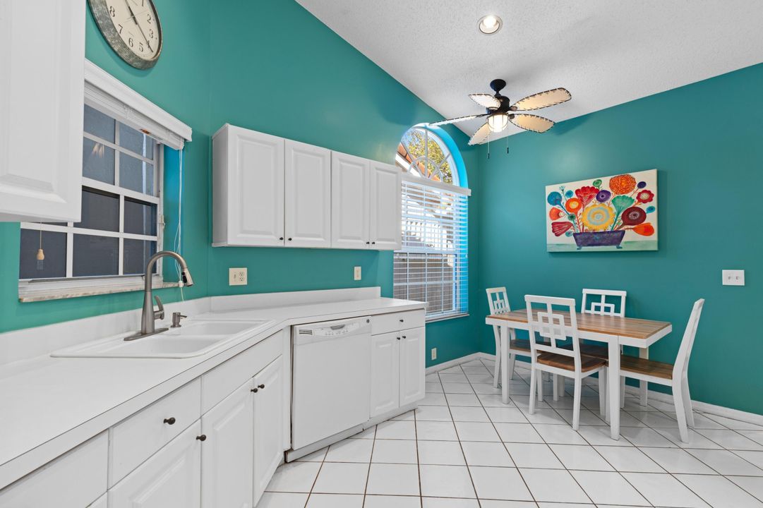 For Sale: $369,000 (2 beds, 2 baths, 1611 Square Feet)