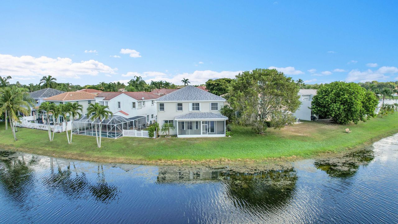 For Rent: $4,200 (4 beds, 2 baths, 2553 Square Feet)