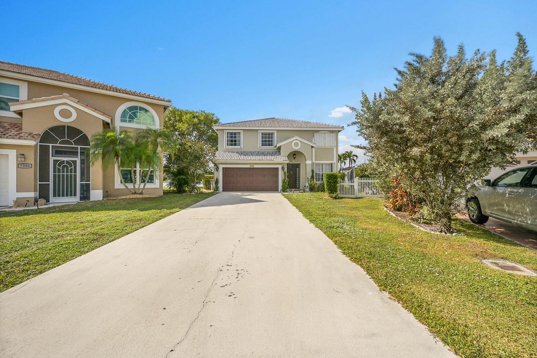 For Rent: $4,200 (4 beds, 2 baths, 2553 Square Feet)