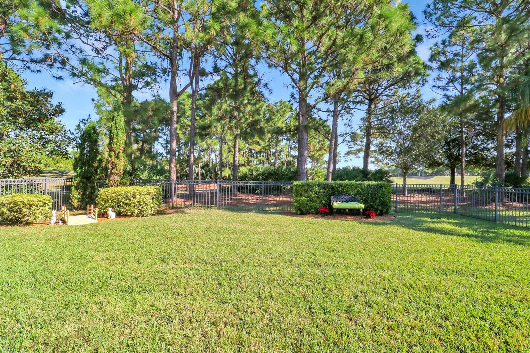 Под контрактом: $489,900 (2 спален, 2 ванн, 1876 Квадратных фут)