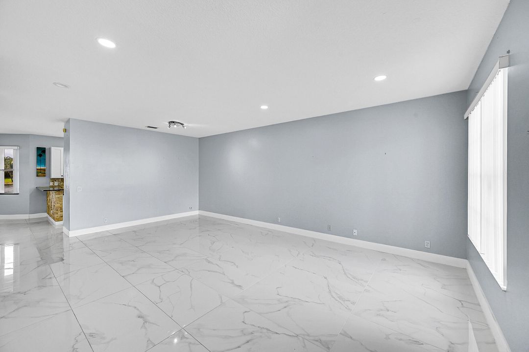 For Rent: $4,200 (4 beds, 2 baths, 2553 Square Feet)