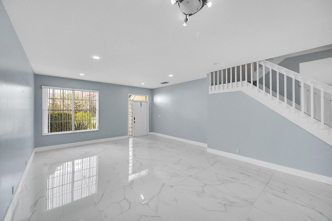 For Rent: $4,200 (4 beds, 2 baths, 2553 Square Feet)