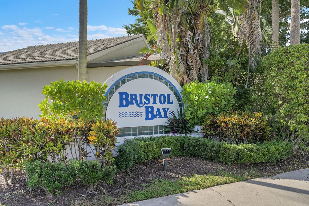 For Rent: $4,200 (4 beds, 2 baths, 2553 Square Feet)