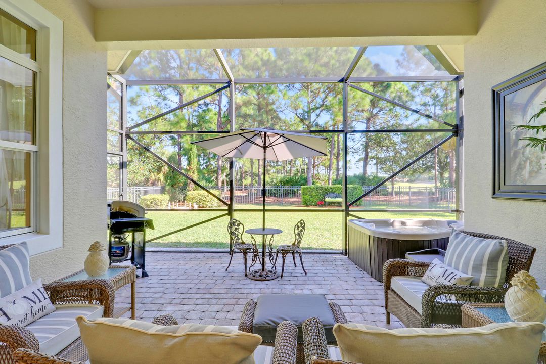 Под контрактом: $489,900 (2 спален, 2 ванн, 1876 Квадратных фут)