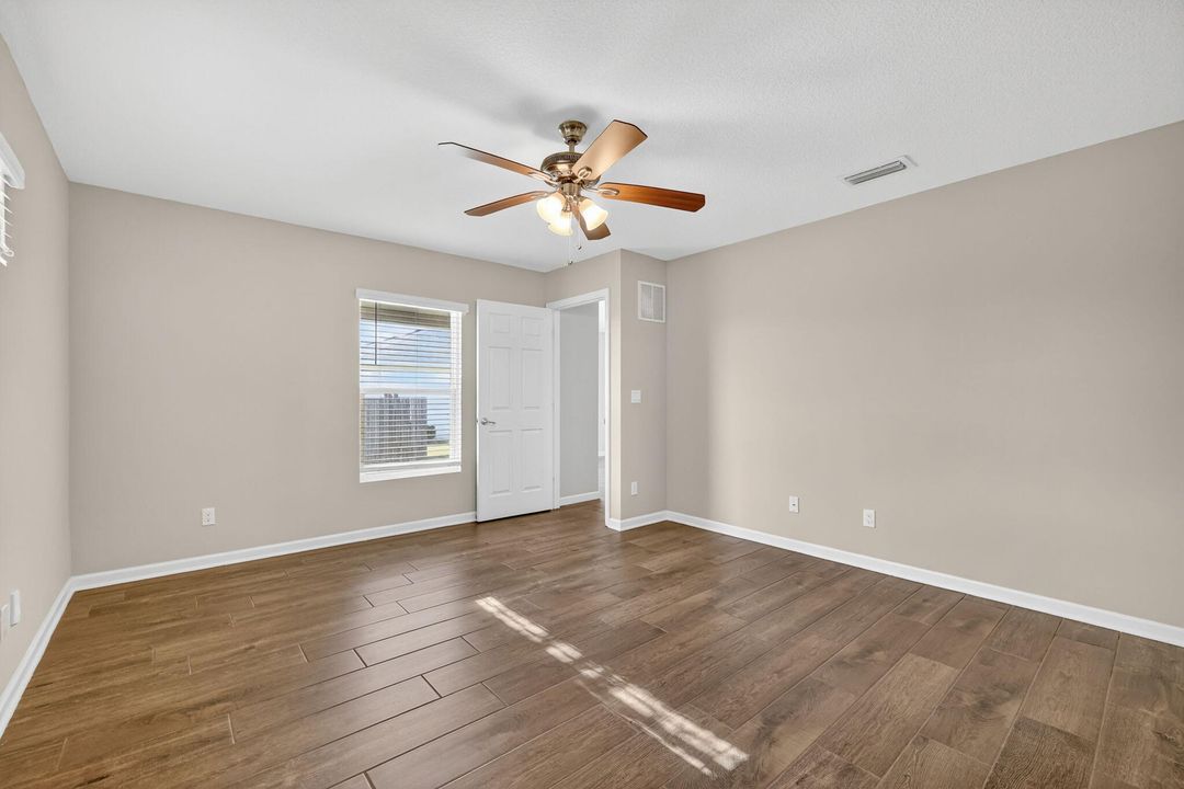 待售: $424,750 (4 贝兹, 2 浴室, 1833 平方英尺)