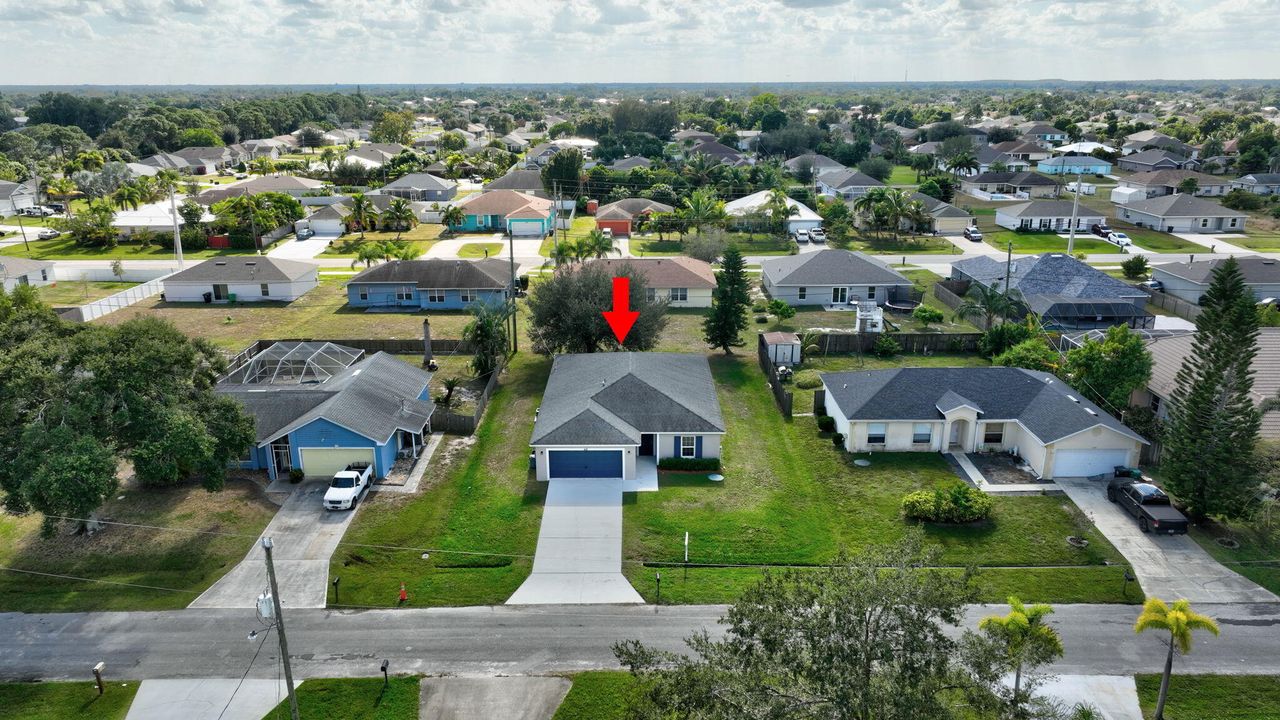 待售: $424,750 (4 贝兹, 2 浴室, 1833 平方英尺)