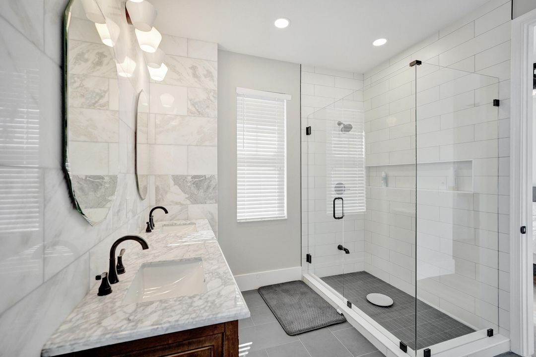 出租: $4,500 (3 贝兹, 3 浴室, 1957 平方英尺)