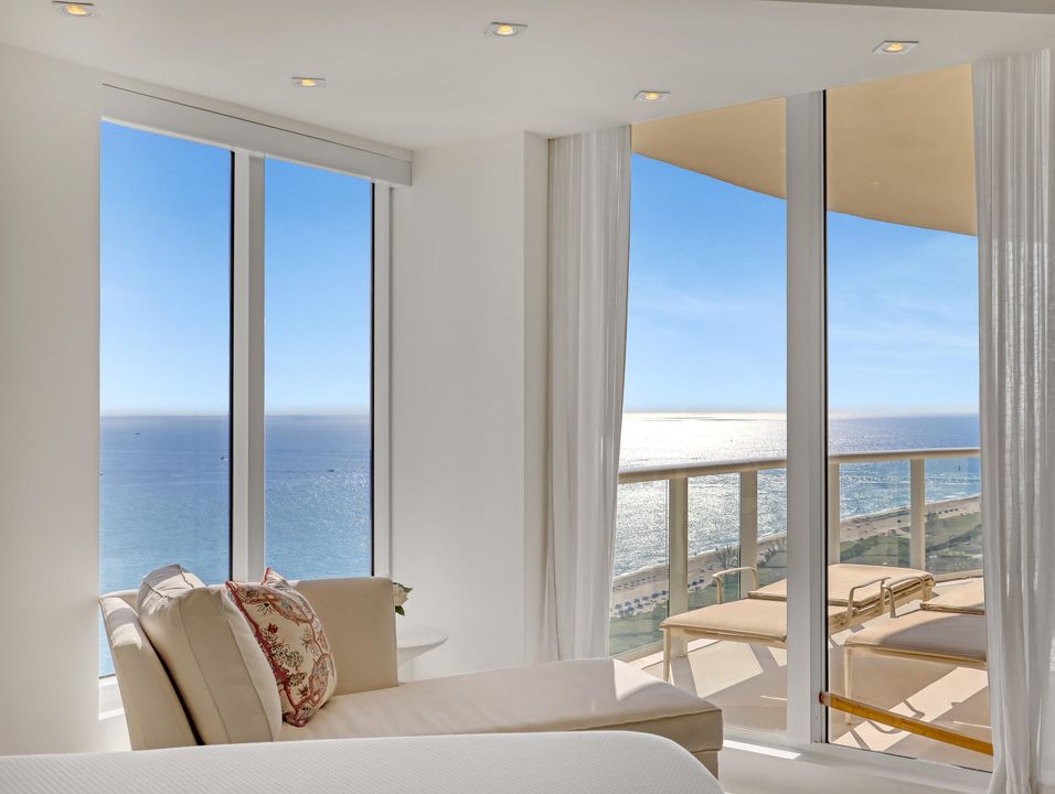 出租: $14,000 (2 贝兹, 2 浴室, 1920 平方英尺)