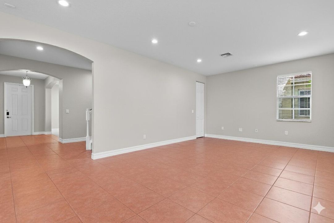 For Sale: $1,175,000 (4 beds, 3 baths, 3166 Square Feet)