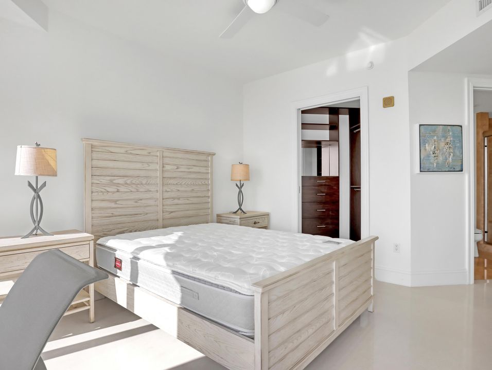 出租: $14,000 (2 贝兹, 2 浴室, 1920 平方英尺)