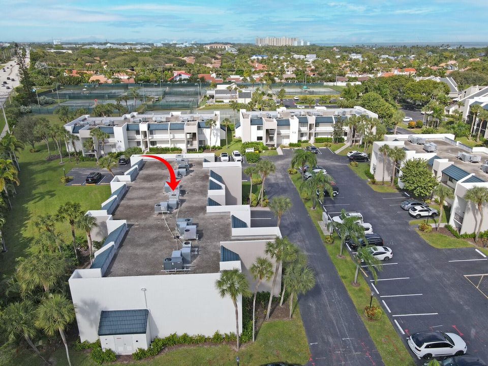 На продажу: $315,000 (1 спален, 1 ванн, 704 Квадратных фут)