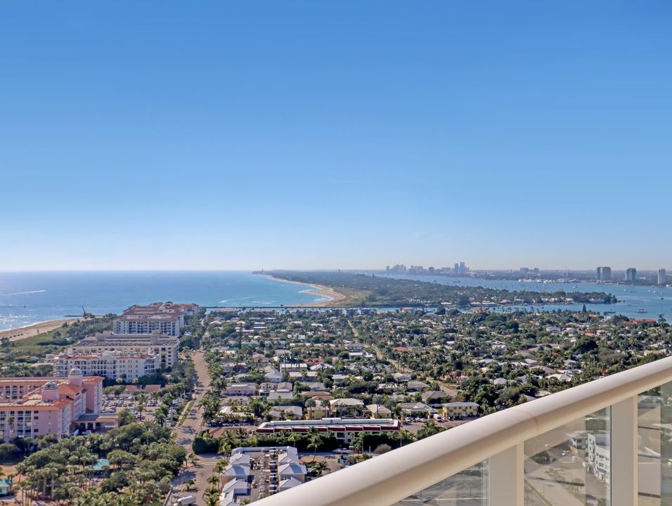 出租: $14,000 (2 贝兹, 2 浴室, 1920 平方英尺)