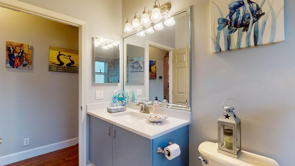 Active With Contract: $310,000 (2 beds, 2 baths, 1650 Square Feet)