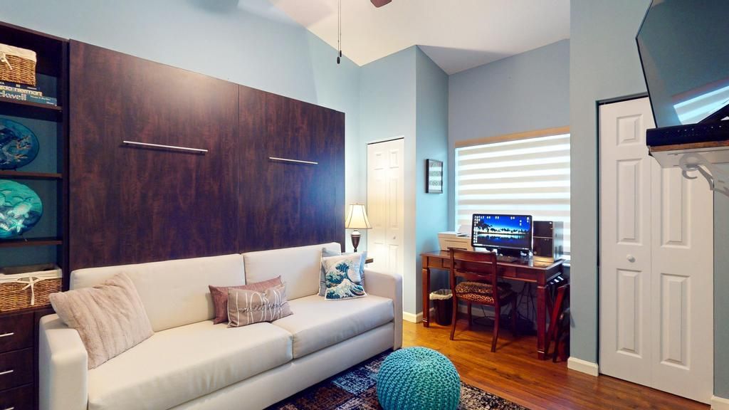 Active With Contract: $310,000 (2 beds, 2 baths, 1650 Square Feet)