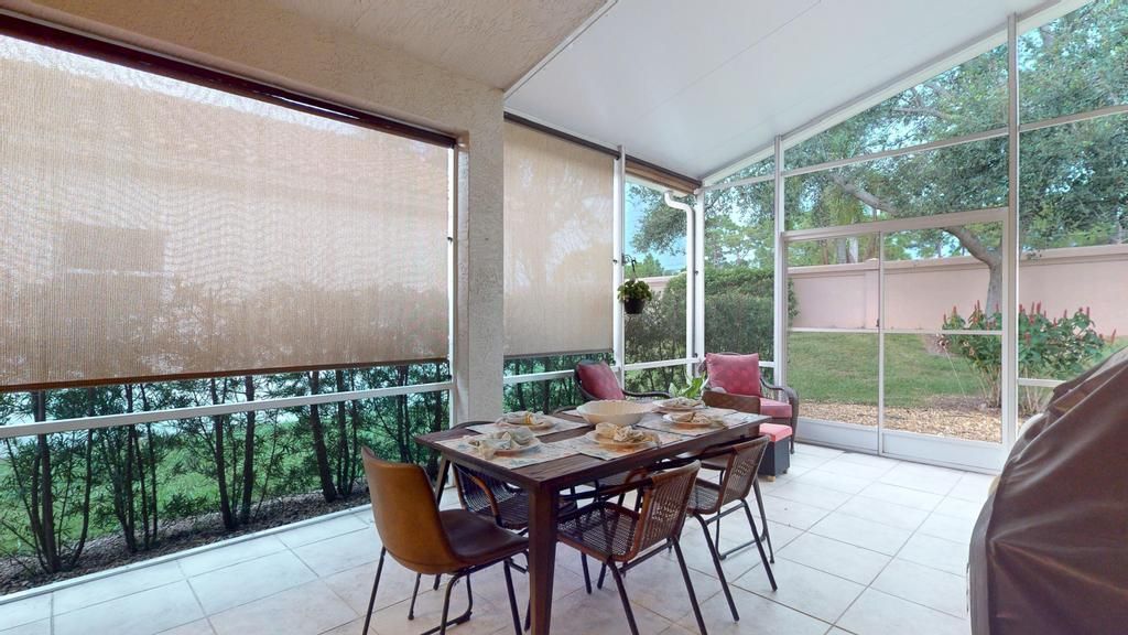 Active With Contract: $310,000 (2 beds, 2 baths, 1650 Square Feet)