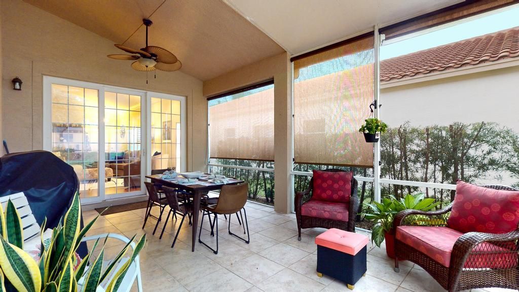 Active With Contract: $310,000 (2 beds, 2 baths, 1650 Square Feet)