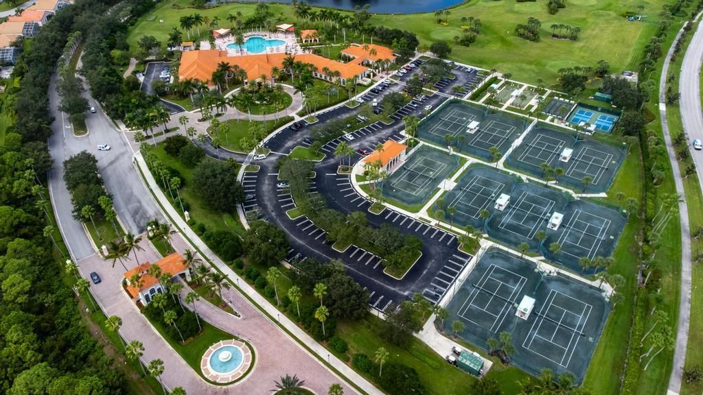 Active With Contract: $310,000 (2 beds, 2 baths, 1650 Square Feet)