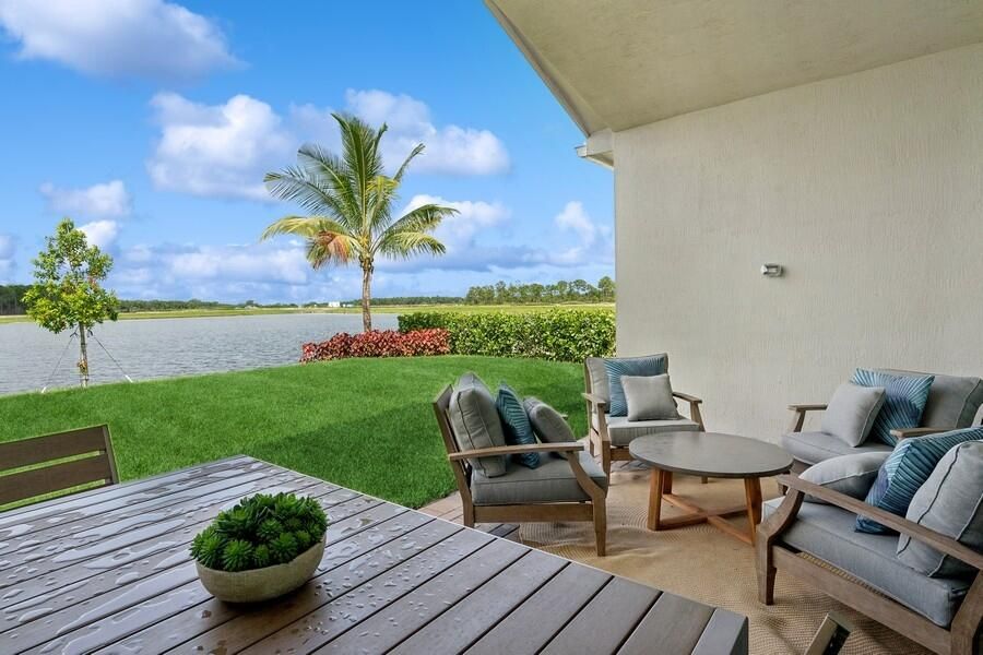 En Venta: $624,995 (2 camas, 2 baños, 2375 Pies cuadrados)