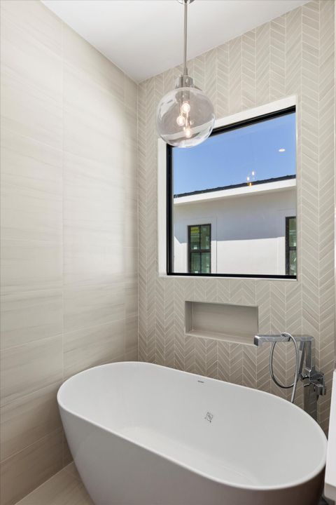 待售: $4,125,000 (5 贝兹, 5 浴室, 6514 平方英尺)