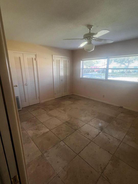 Active With Contract: $424,900 (2 beds, 1 baths, 1524 Square Feet)