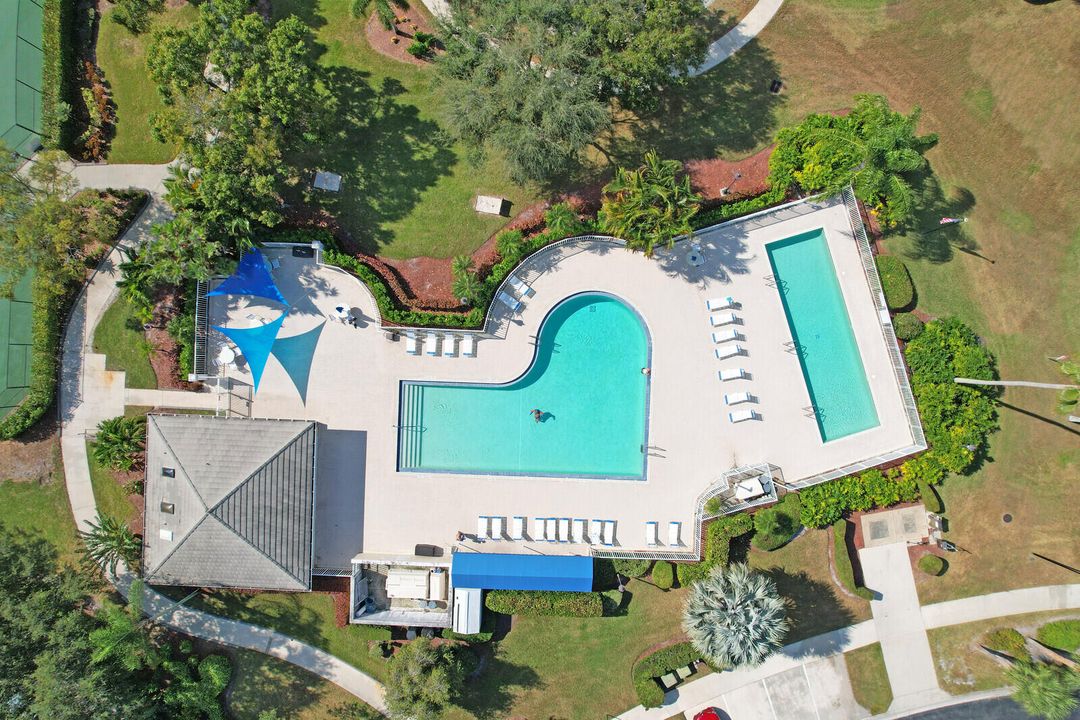 For Sale: $225,000 (2 beds, 2 baths, 1152 Square Feet)