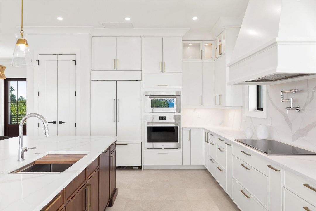 En Venta: $4,250,000 (5 camas, 5 baños, 6514 Pies cuadrados)