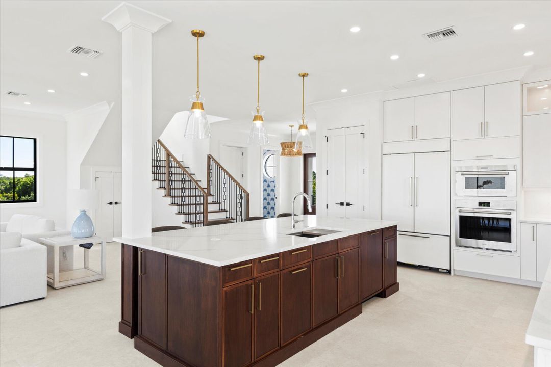 En Venta: $4,250,000 (5 camas, 5 baños, 6514 Pies cuadrados)